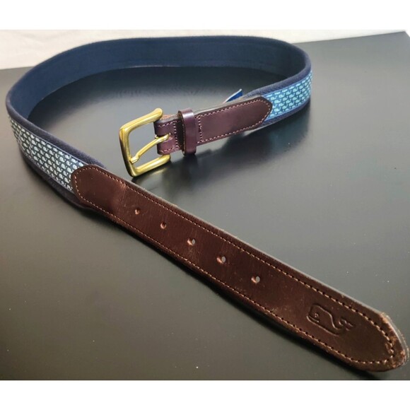 Vineyard Vines Whale Canvas and Leather Tipped Golf belt Size 36 Pre Owned - Picture 10 of 14